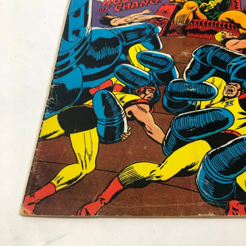 Challengers of the Unknown #61 DC Comics 1968 The‎ Robot Hounds of Chang